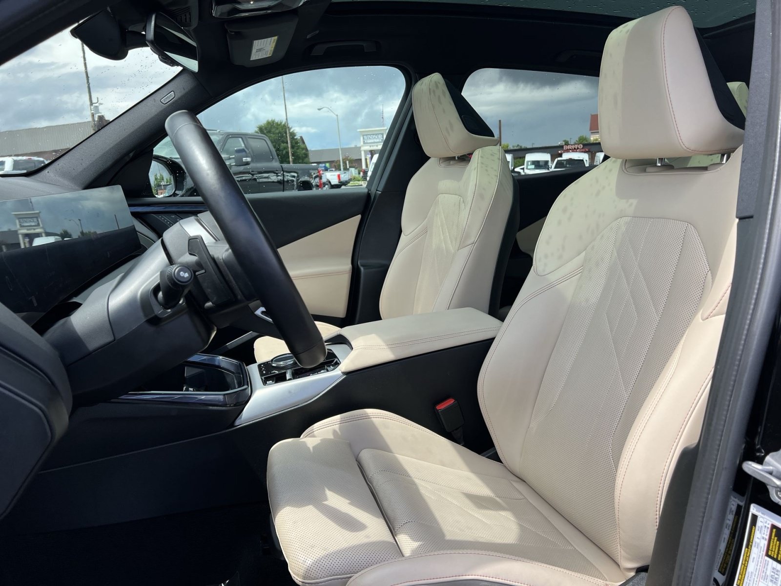 Used 2025 BMW X3 xDrive30i w/ Premium Package AWD/4WD image 13