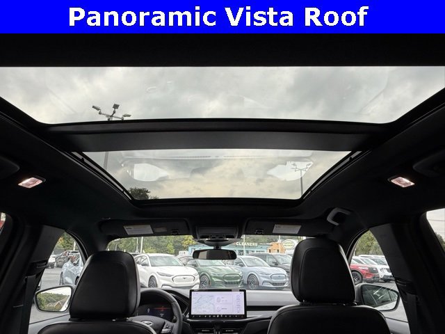 Certified 2024 Ford Escape ST-Line w/ Tech Pack #1 image 11