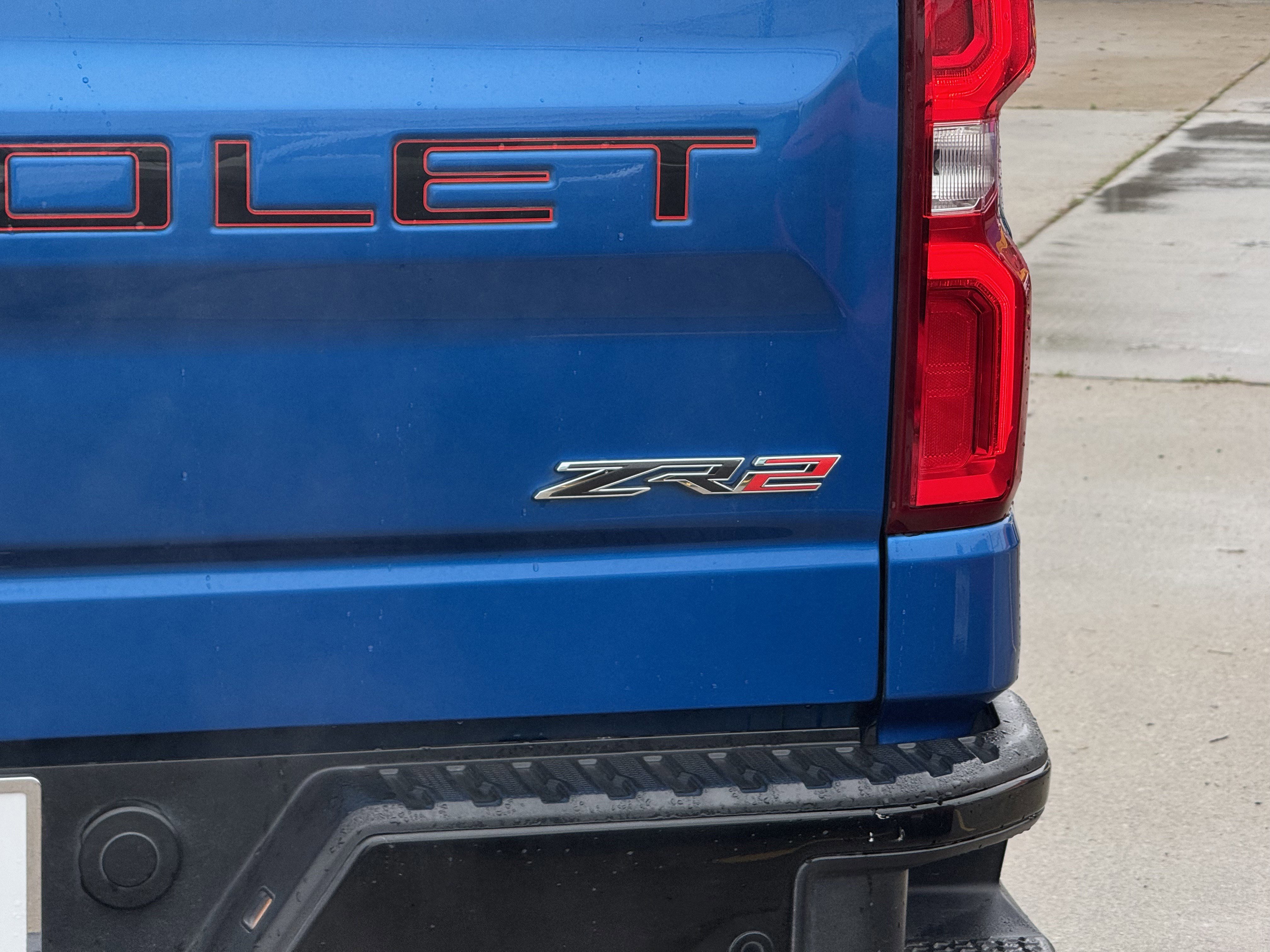 Used 2023 Chevrolet Silverado 1500 ZR2 w/ Technology Package image 12