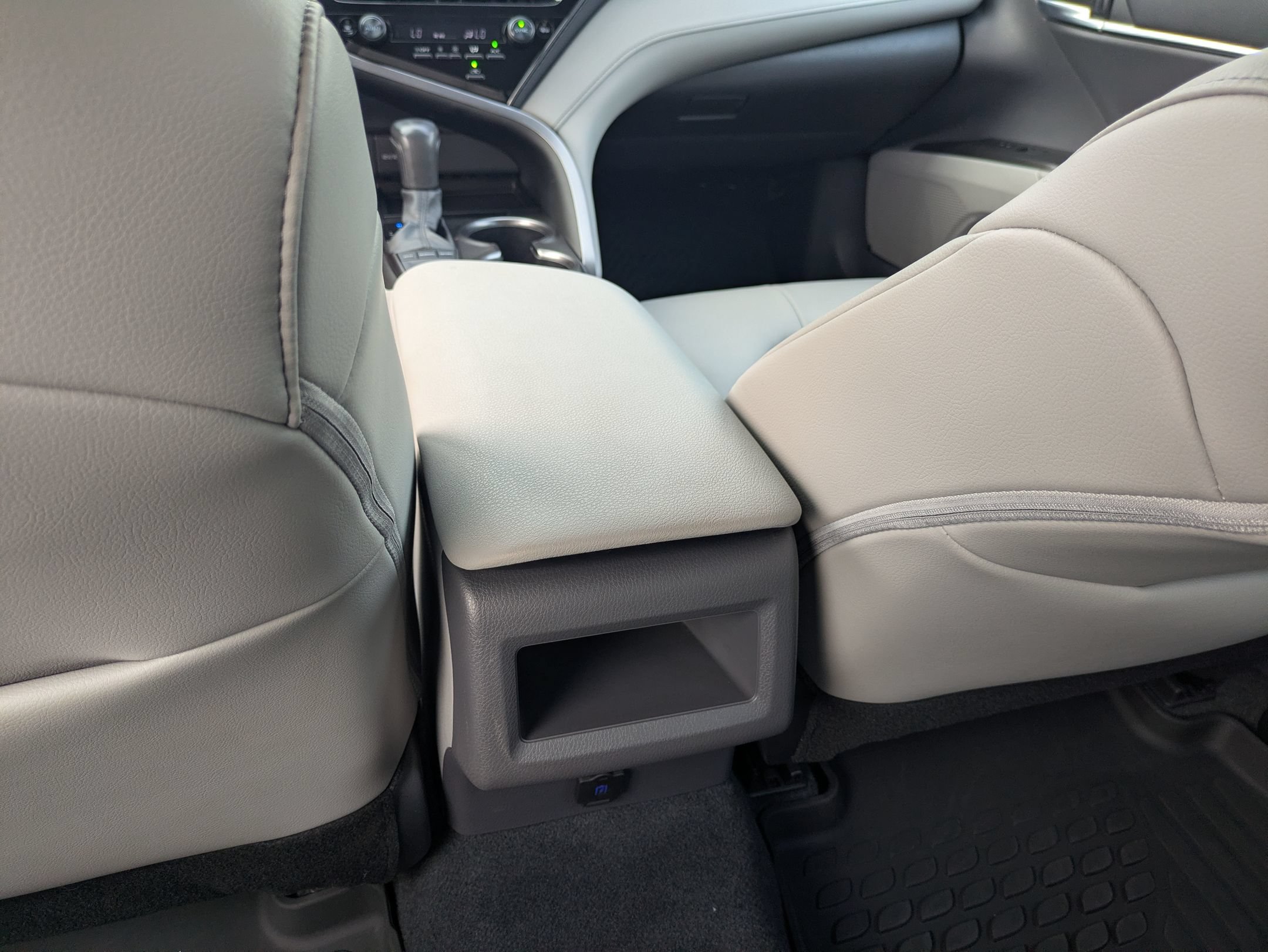 Used 2024 Toyota Camry SE FWD image 26