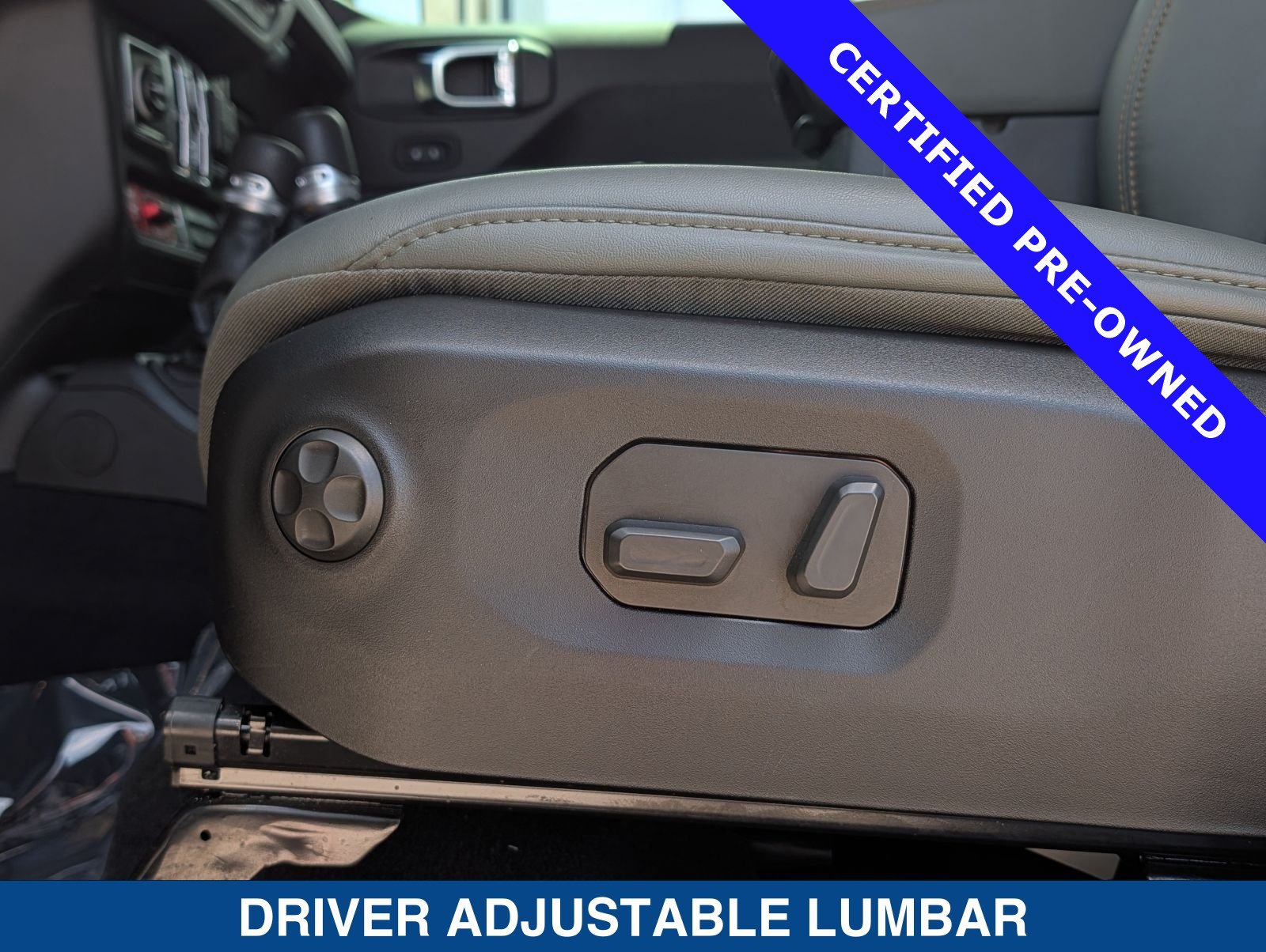 Used 2025 Jeep Gladiator Mojave w/ Convenience Group AWD/4WD image 30