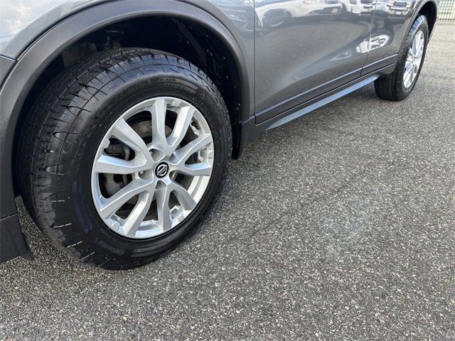 Used 2020 Nissan Rogue SV image 13