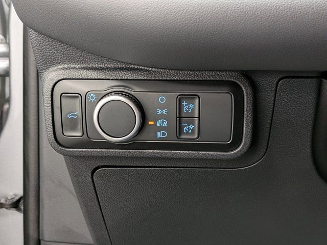 Certified 2025 Ford Explorer Active image 21