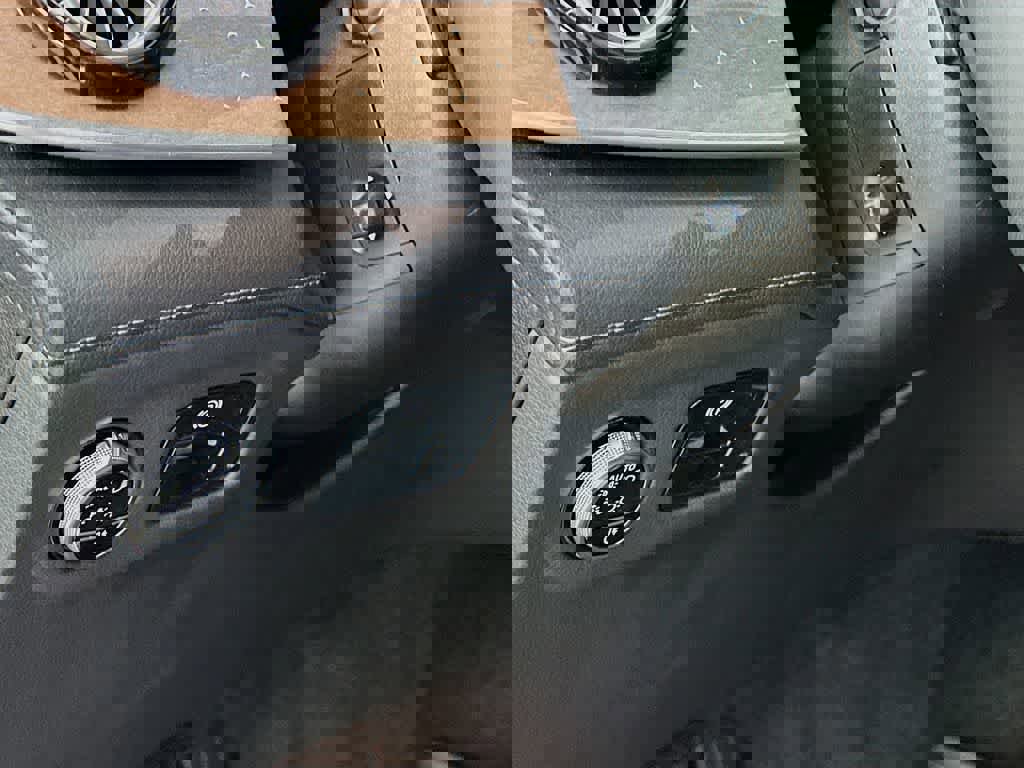 Used 2023 Mercedes-Benz EQE 350+ 4MATIC SUV image 26