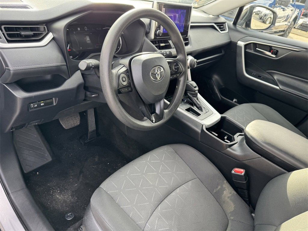 Used 2024 Toyota RAV4 XLE image 9
