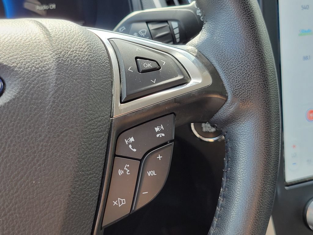 Certified 2024 Ford Edge SEL w/ Convenience Package AWD/4WD image 17