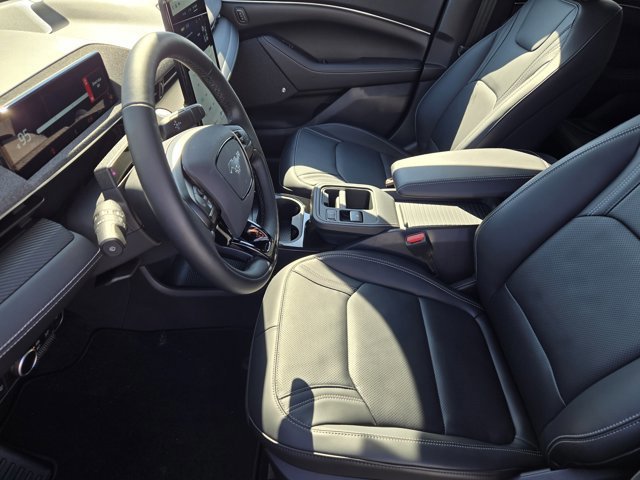 Certified 2025 Ford Mustang Mach-E Premium image 11