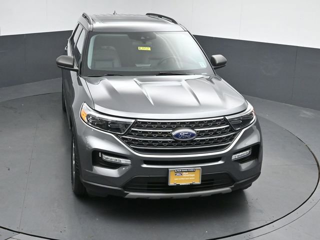 Certified 2023 Ford Explorer XLT w/ Equipment Group 202A AWD/4WD image 48