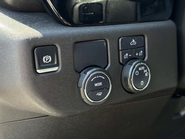 Used 2025 Chevrolet Silverado 1500 LT RWD image 23