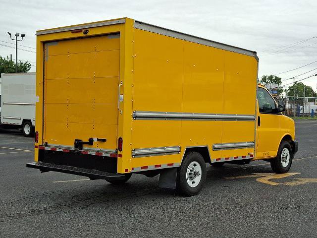 Used 2021 GMC Savana 3500 w/ Power Convenience Package RWD image 4