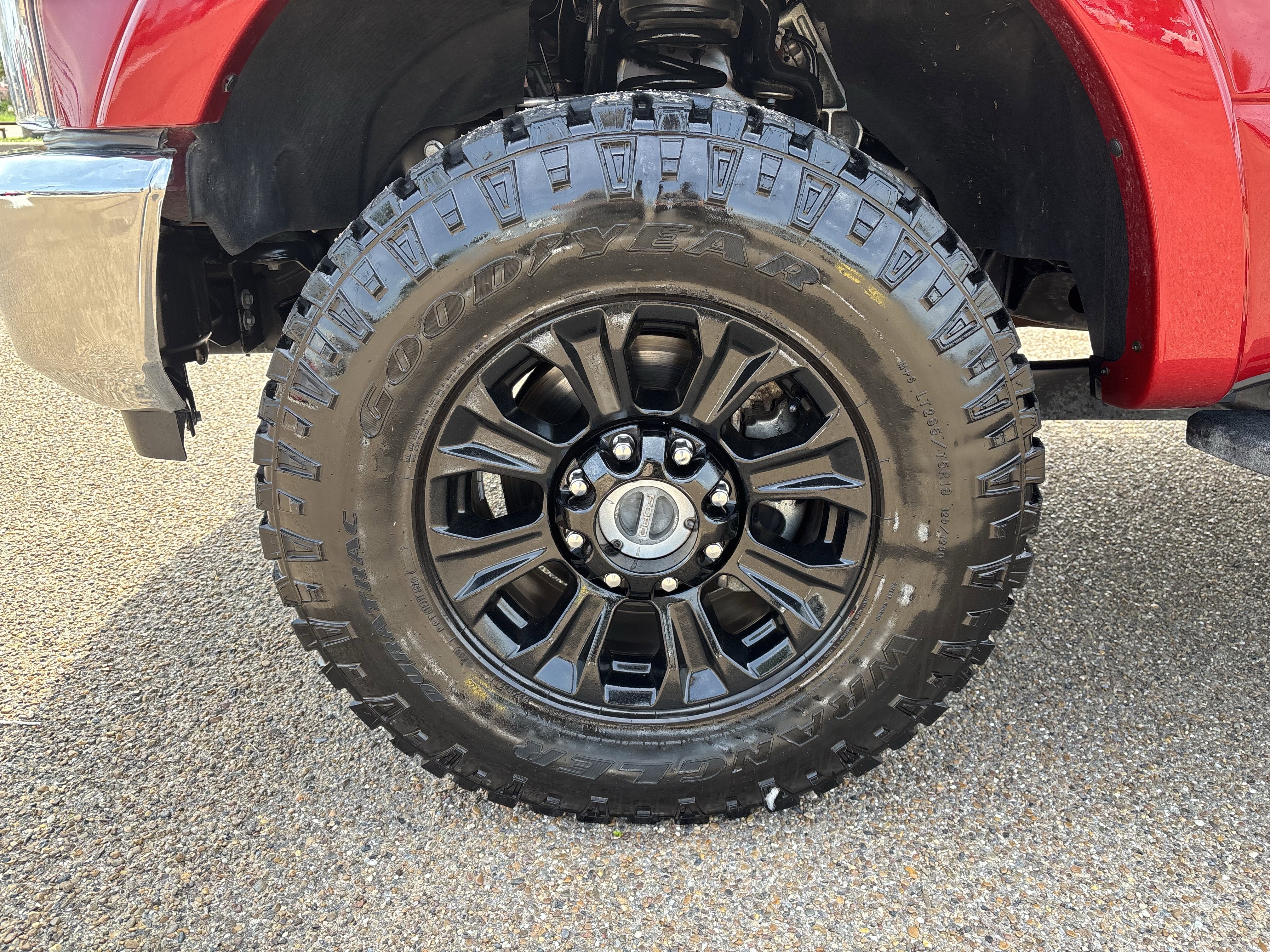 Certified 2022 Ford F250 Lariat w/ Tremor Off-Road Package AWD/4WD image 8