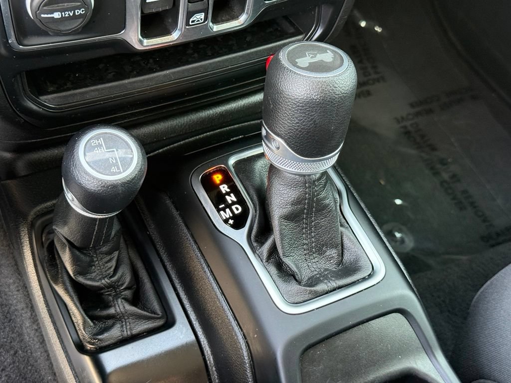Used 2021 Jeep Wrangler Unlimited Sport AWD/4WD image 12