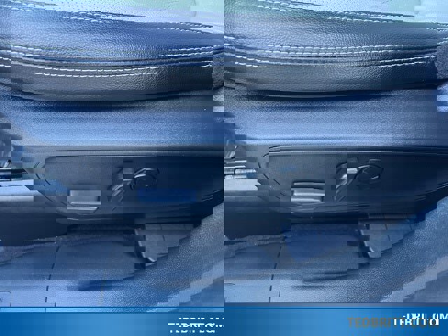 Certified 2024 Ford Escape Platinum w/ Premium Technology Package image 41