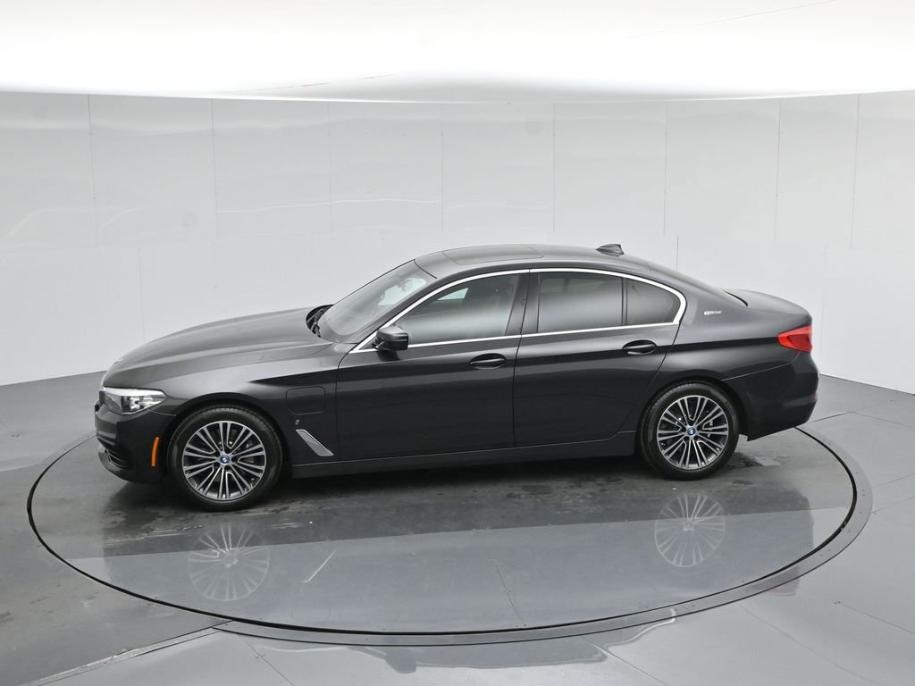 Used 2019 BMW 530e w/ Convenience Package image 49