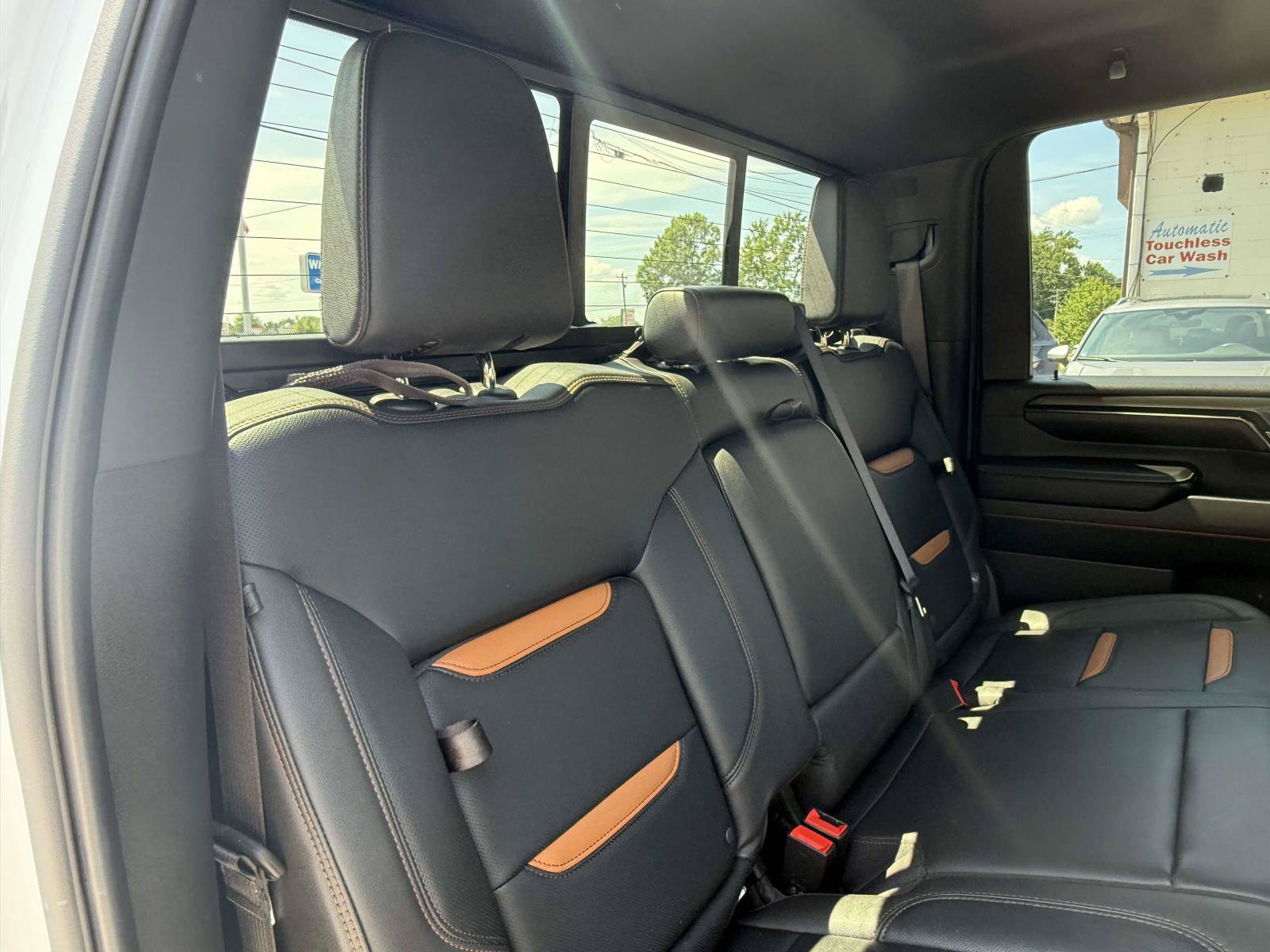 Used 2024 GMC Sierra 2500 AT4 w/ AT4 Premium Plus Package AWD/4WD image 29