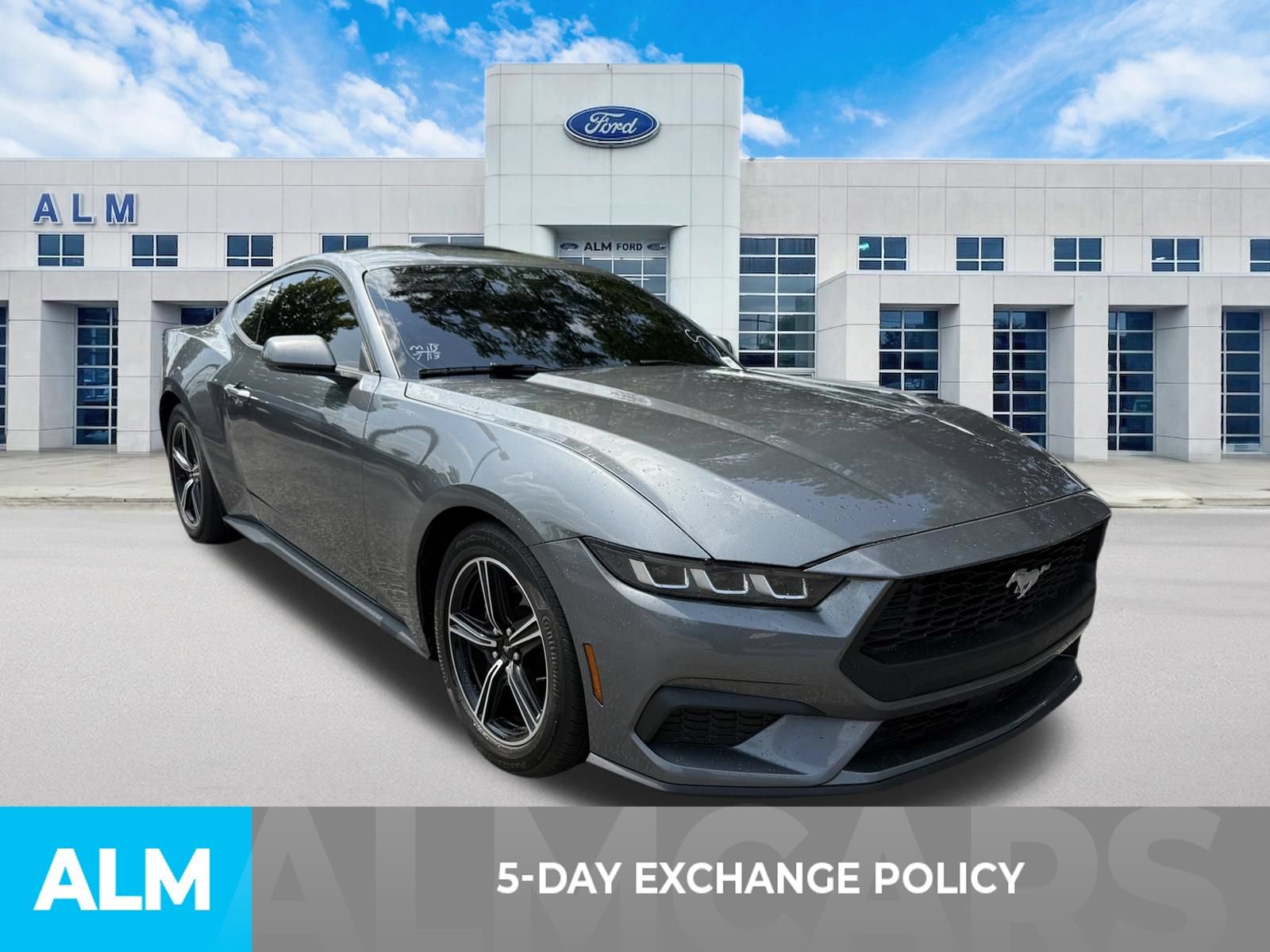 Certified 2024 Ford Mustang Coupe RWD image 3