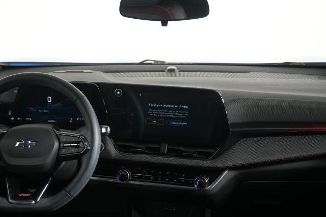 Used 2025 Chevrolet Equinox RS AWD/4WD image 24