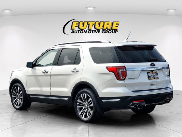 Certified 2018 Ford Explorer Platinum image 3