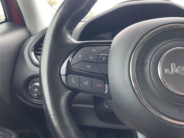 Used 2018 Jeep Renegade Altitude FWD image 13