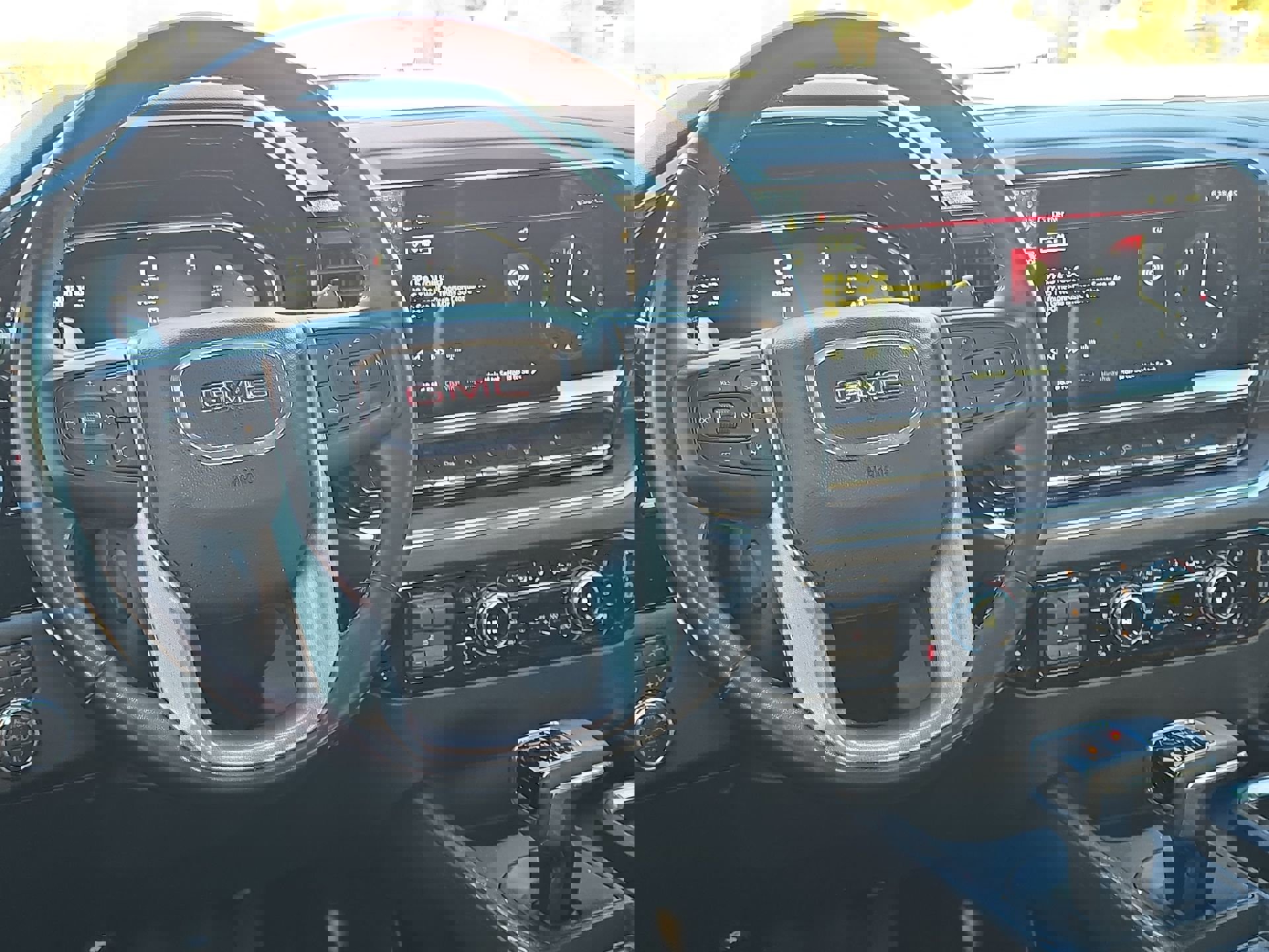 Used 2024 GMC Sierra 1500 SLT image 15