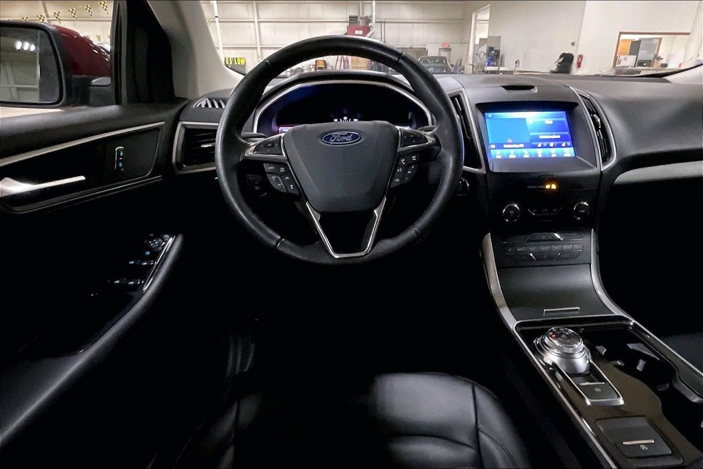 Certified 2019 Ford Edge SEL w/ Equipment Group 201A AWD/4WD image 5