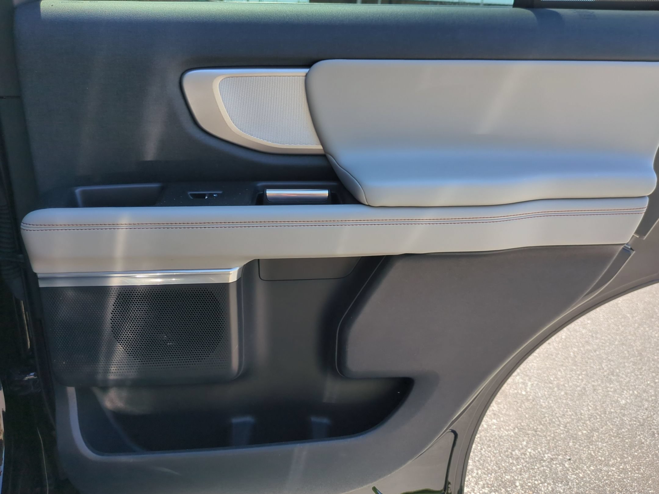 Certified 2025 Ford Expedition Active RWD image 37