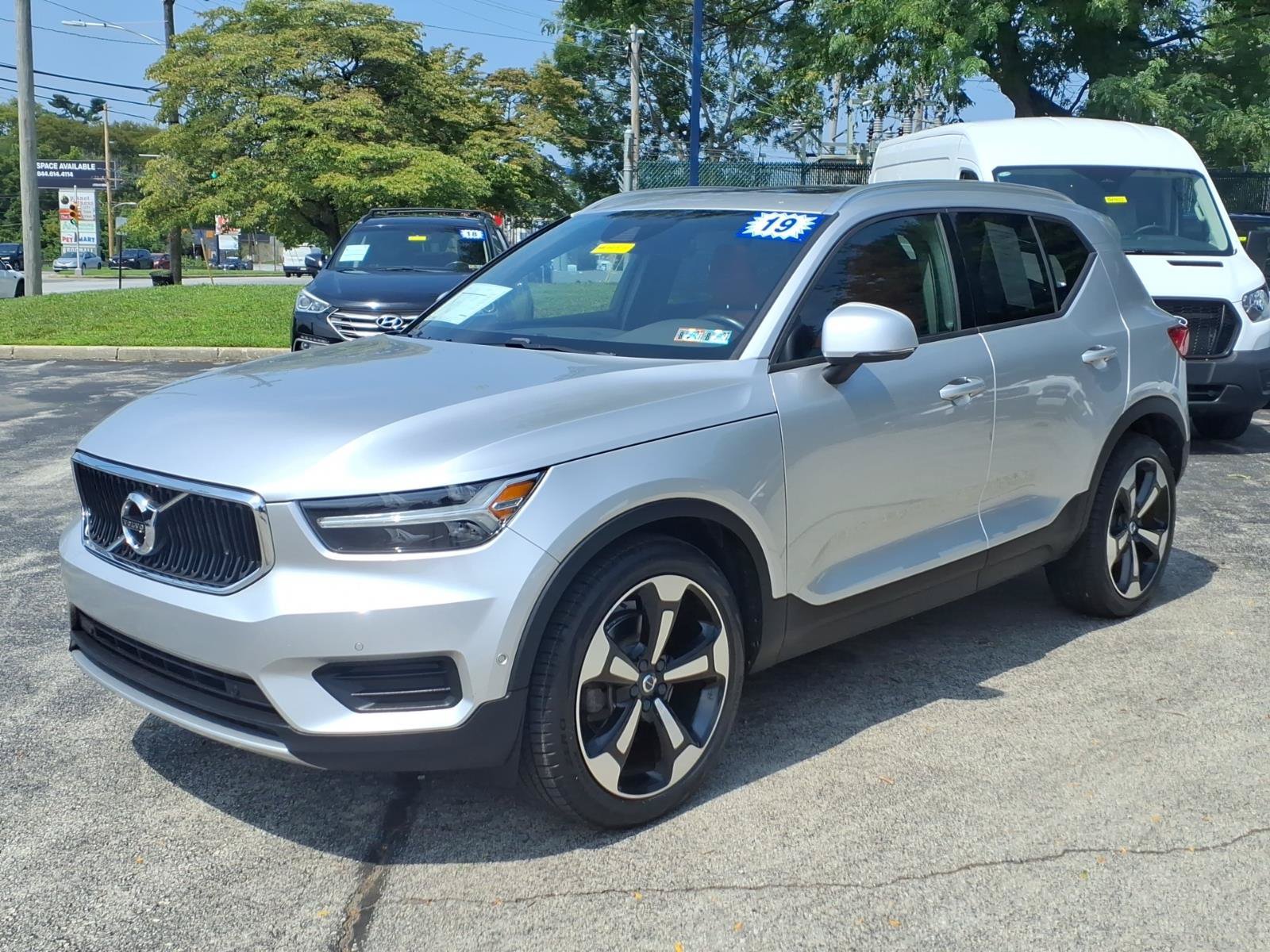 Used 2019 Volvo XC40 T5 Momentum AWD/4WD image 7