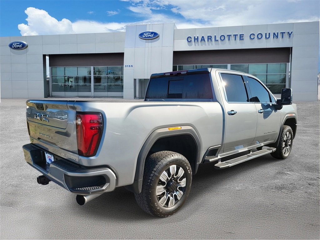 Used 2025 GMC Sierra 2500 Denali w/ Technology Package image 2