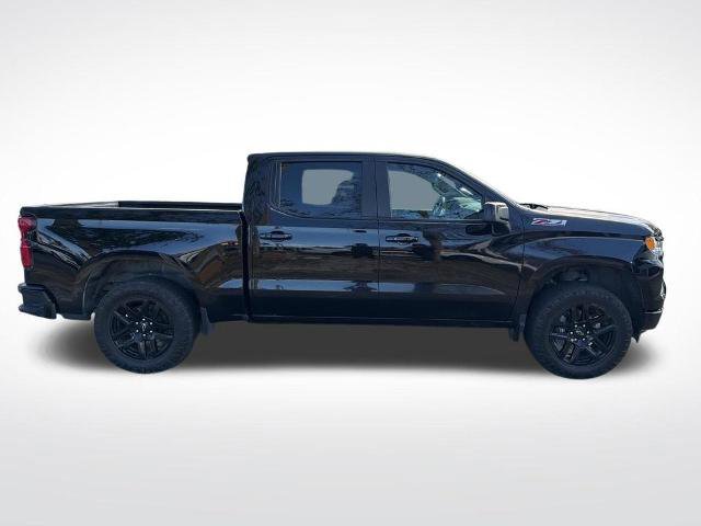Used 2023 Chevrolet Silverado 1500 RST image 2