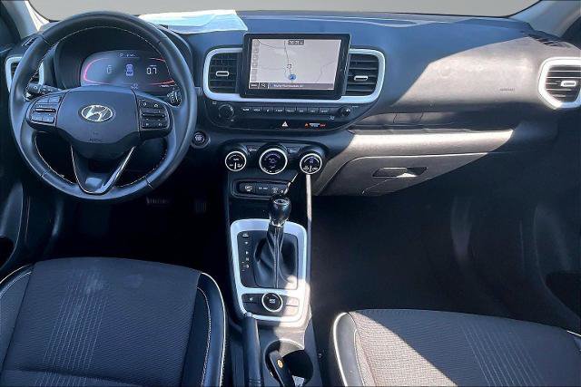 Used 2023 Hyundai Venue Limited FWD image 16