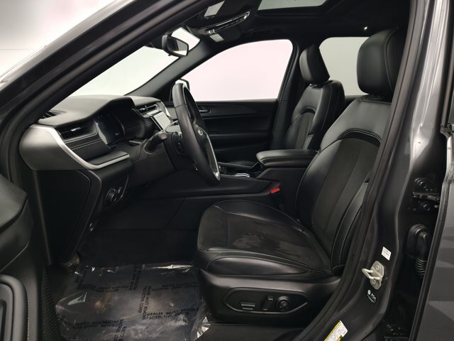 Used 2023 Jeep Grand Cherokee Altitude AWD/4WD image 22