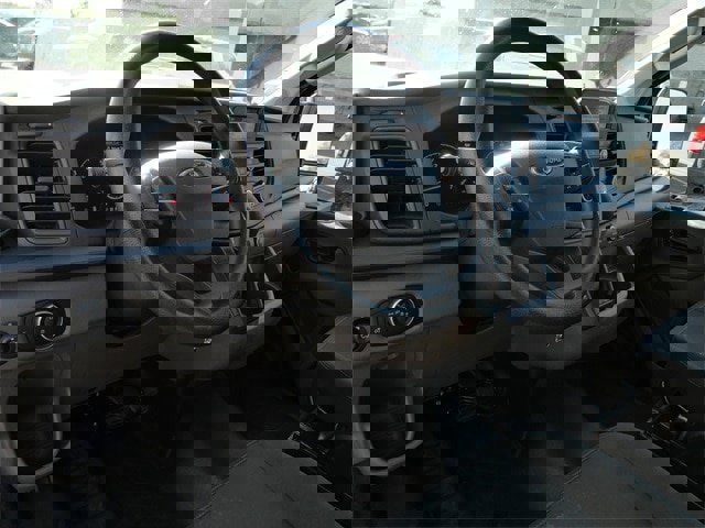 Certified 2020 Ford Transit 250 Low Roof image 18