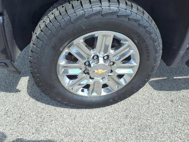 Used 2024 Chevrolet Silverado 2500 High Country w/ High Country Premium Package AWD/4WD image 5