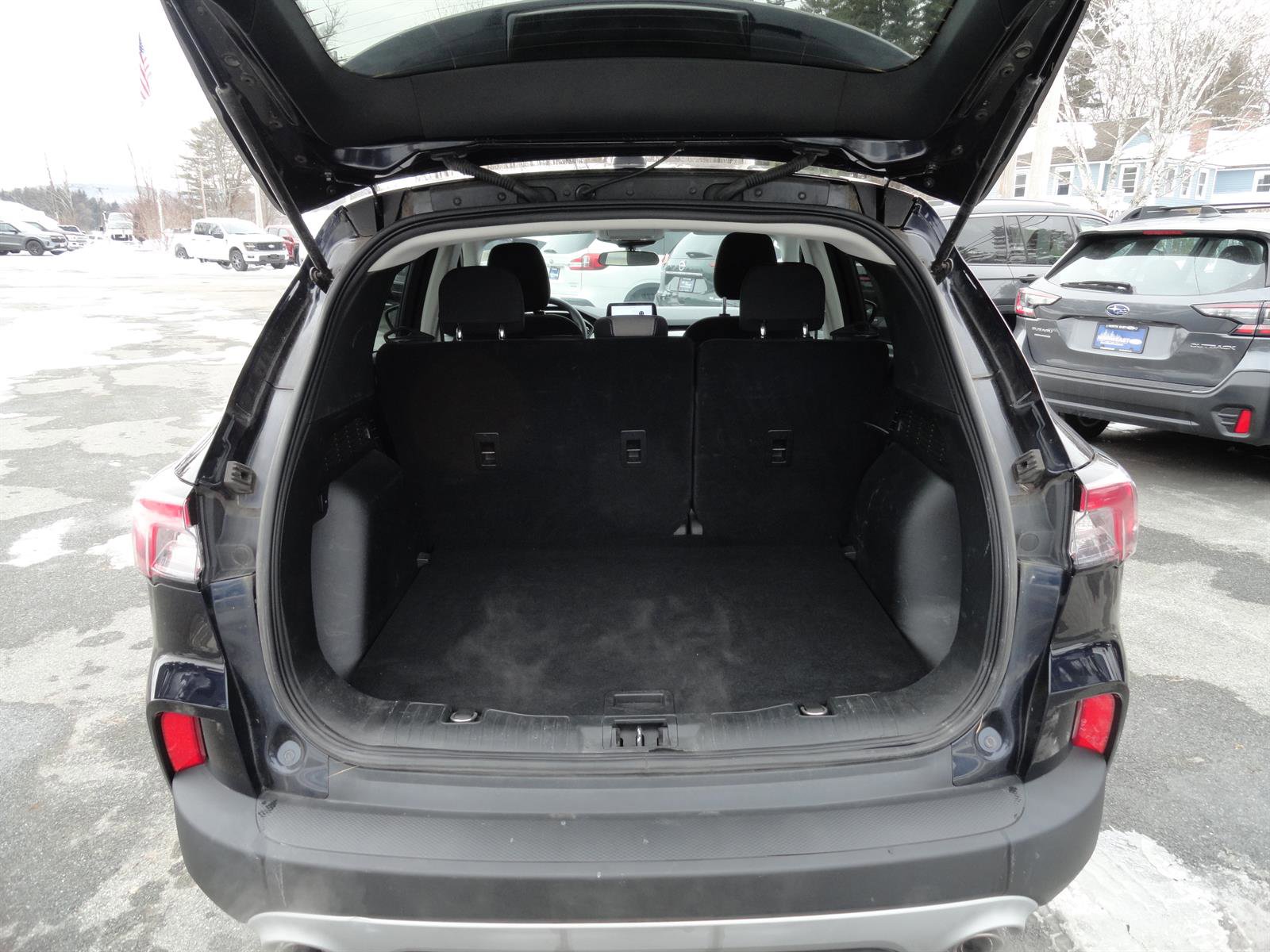 Certified 2021 Ford Escape SE image 19