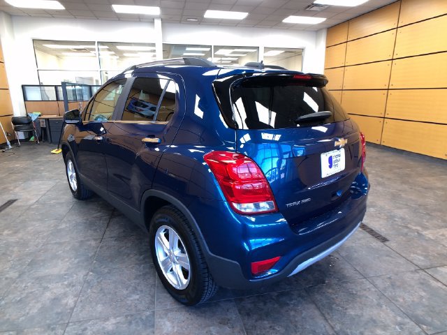 Used 2020 Chevrolet Trax LT w/ LT Convenience Package AWD/4WD image 5