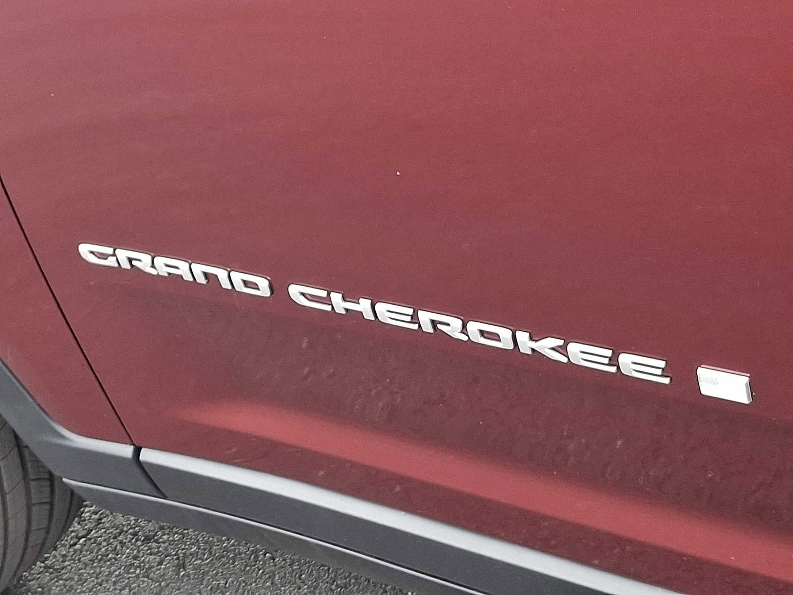 Used 2024 Jeep Grand Cherokee L Limited AWD/4WD image 34