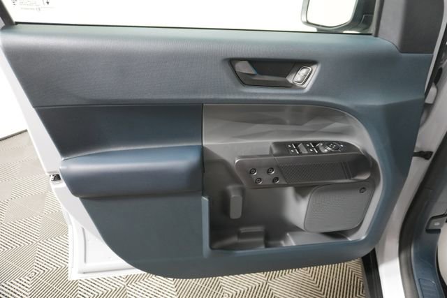 Certified 2025 Ford Maverick Lariat w/ Black Appearance Package image 17