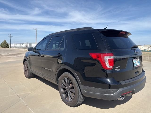 Certified 2018 Ford Explorer XLT w/ Equipment Group 202A image 7