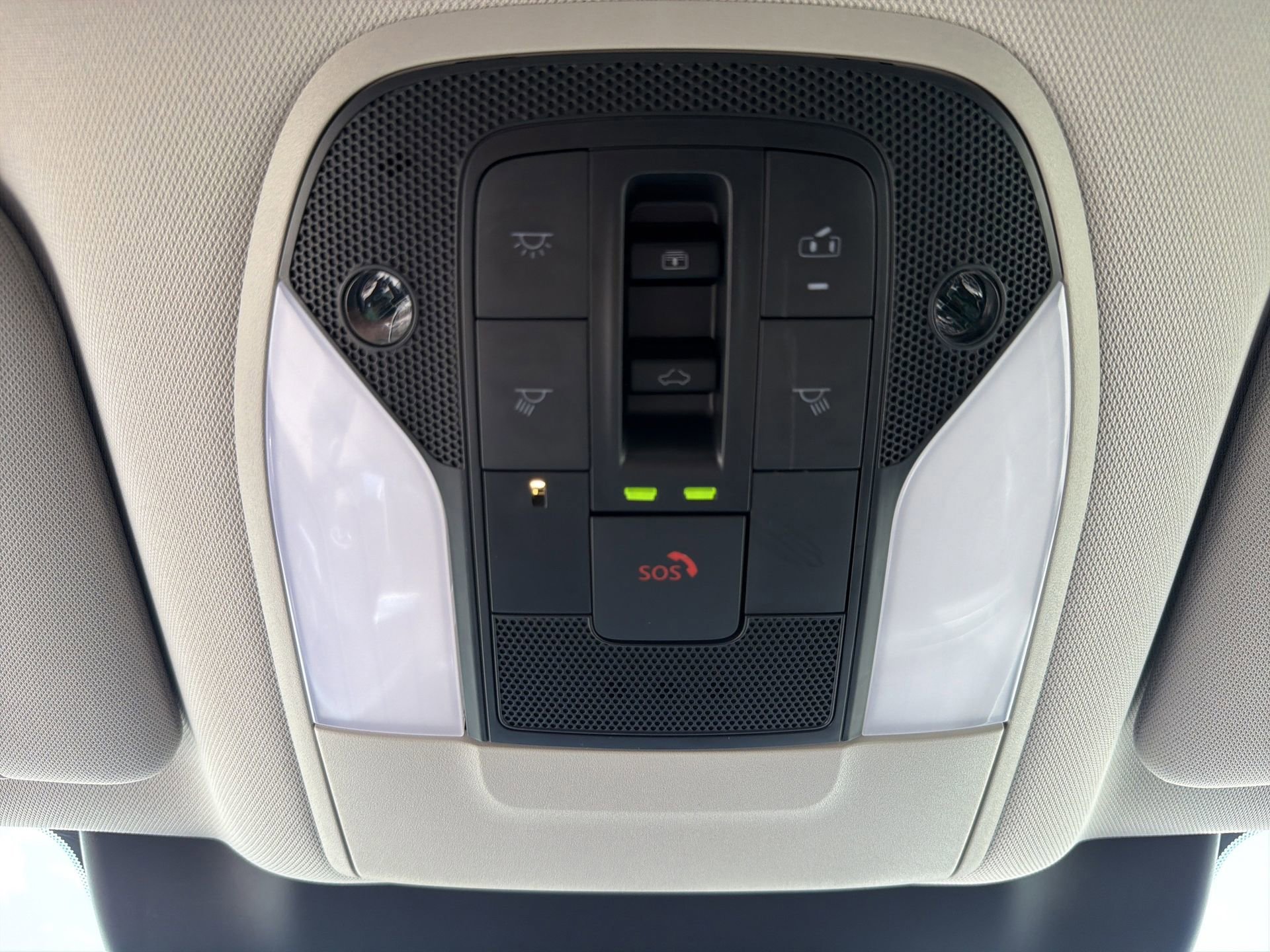 Used 2023 INFINITI QX60 Luxe w/ Performance Audio Package image 23