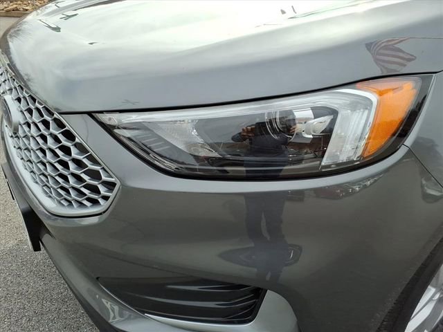 Certified 2024 Ford Edge SEL image 17