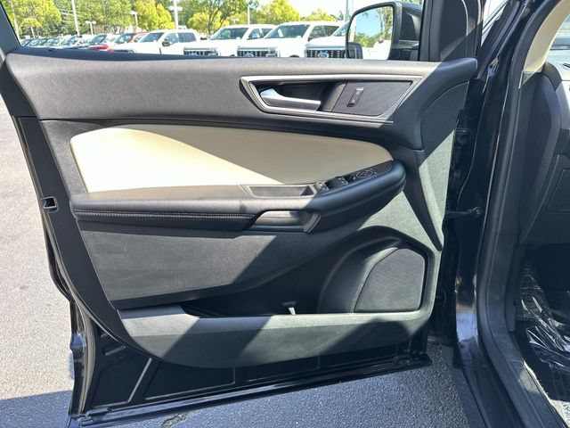 Certified 2024 Ford Edge SEL w/ Convenience Package AWD/4WD image 16