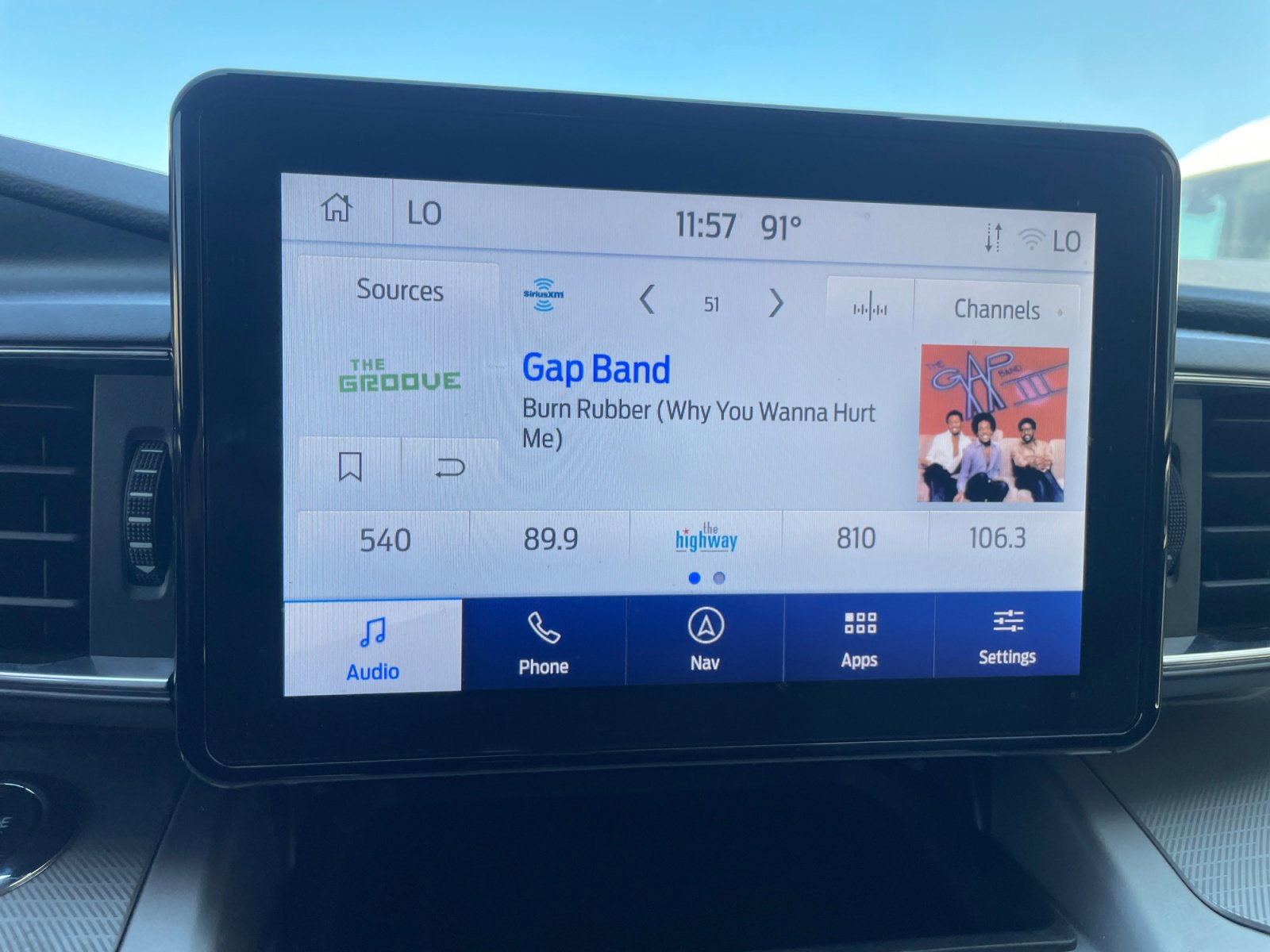 Certified 2022 Ford Explorer XLT w/ Equipment Group 202A image 22