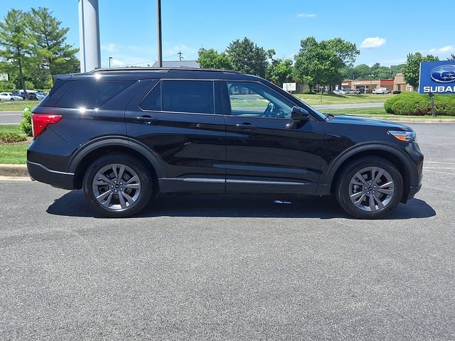 Certified 2022 Ford Explorer XLT w/ Equipment Group 202A AWD/4WD image 7