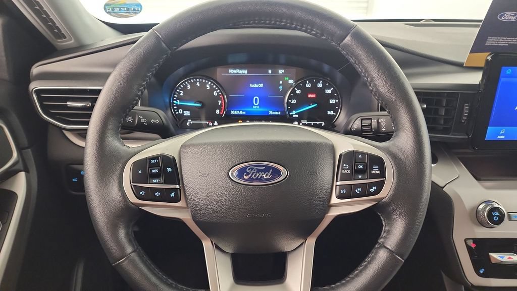 Certified 2024 Ford Explorer XLT w/ Equipment Group 202A AWD/4WD image 13