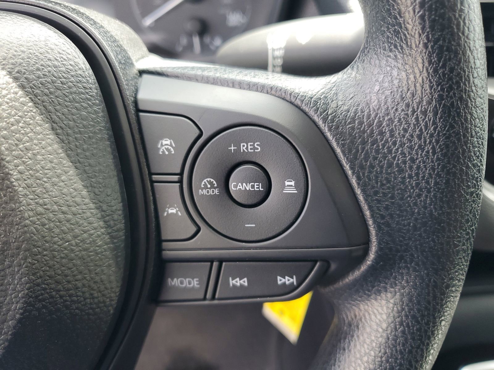 Used 2025 Toyota Corolla LE FWD image 20