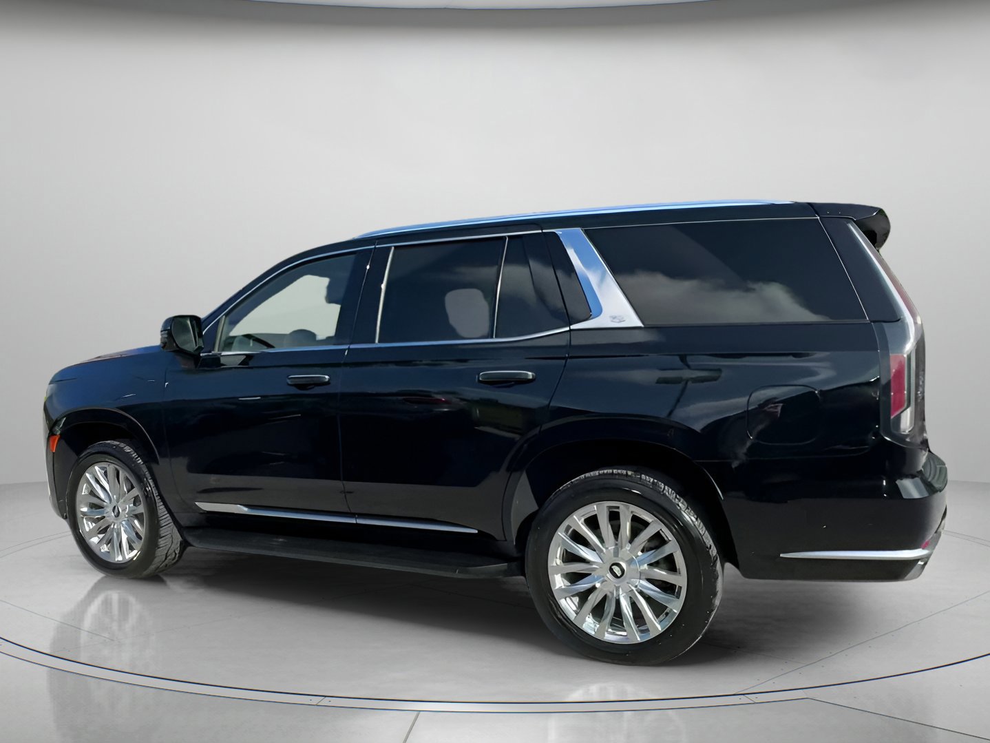 Used 2023 Cadillac Escalade Premium Luxury image 10