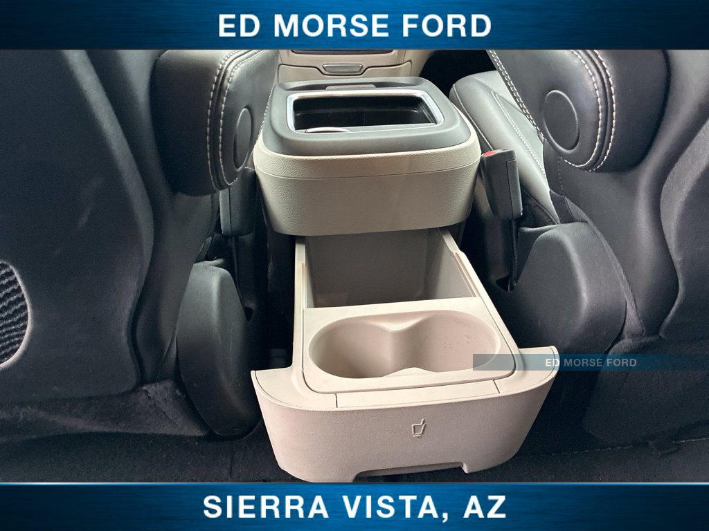 Used 2024 Chrysler Pacifica Touring-L FWD image 21