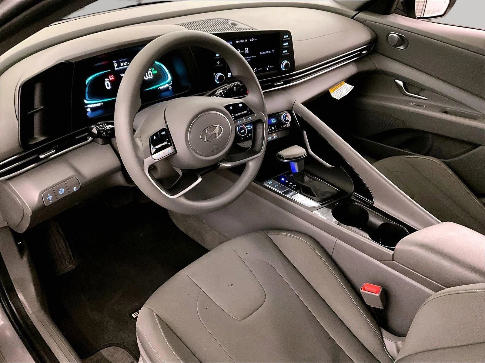 Used 2025 Hyundai Elantra Blue image 12