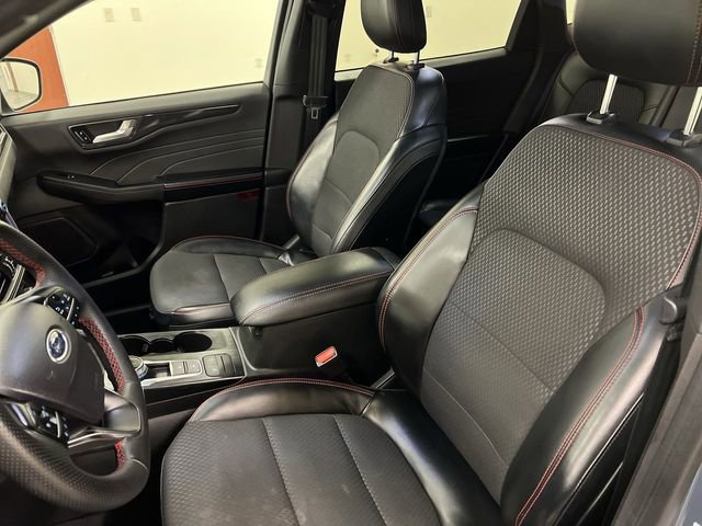 Certified 2023 Ford Escape ST-Line AWD/4WD image 8