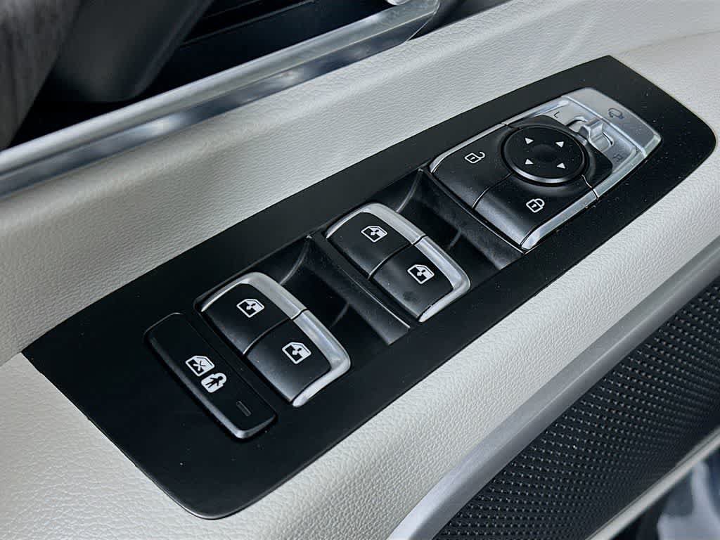 Used 2024 Kia Telluride EX w/ EX Captain's Chair Package FWD image 27